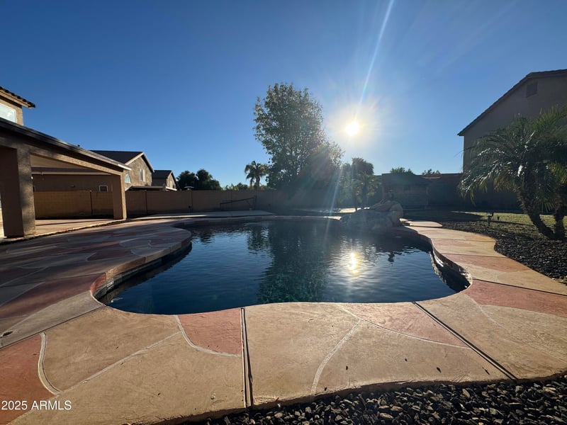 835 Stirrup Ln, San Tan Valley, AZ 85143