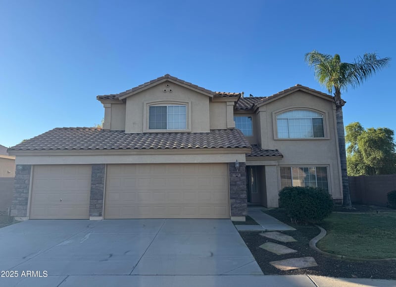 835 Stirrup Ln, San Tan Valley, AZ 85143