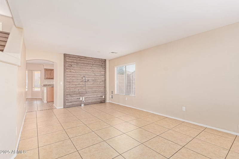 835 Stirrup Ln, San Tan Valley, AZ 85143