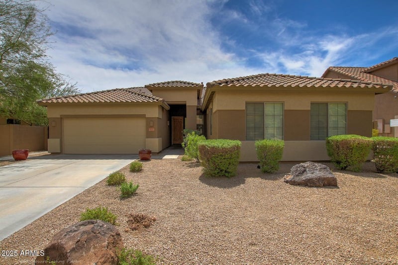 8351 Rosewood Ln, Peoria, AZ 85383