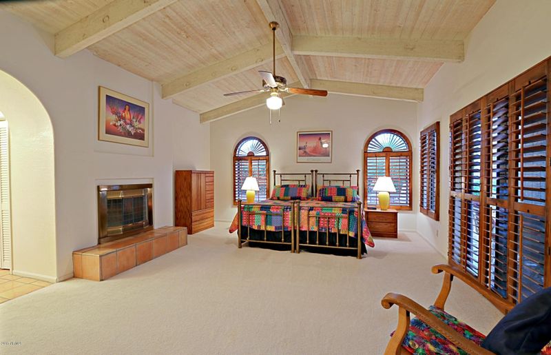 8354 E Cheryl Dr, Scottsdale, AZ 85258