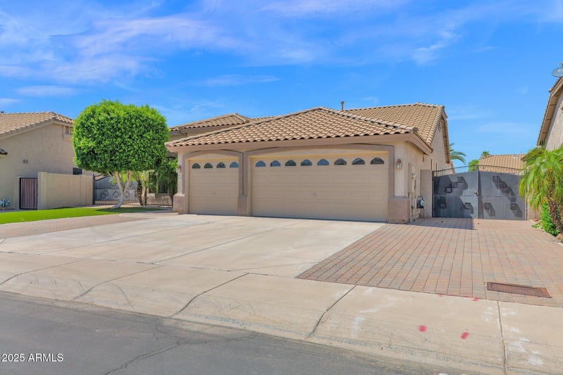 8354 Marlette Ave, Glendale, AZ 85305