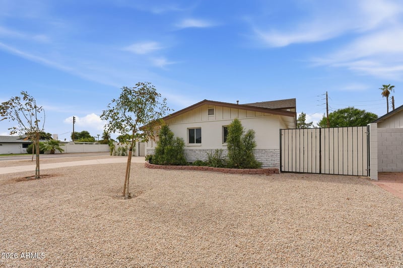 8355 E Stella Ln, Scottsdale, AZ 85250
