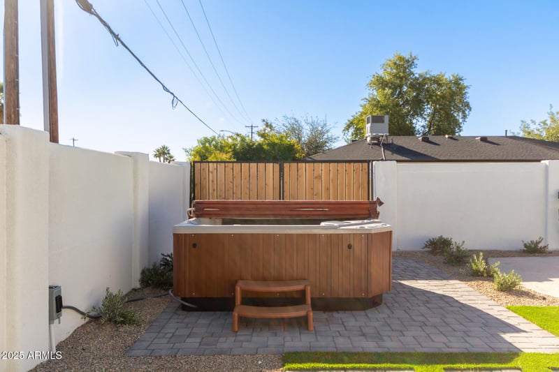 8357 Monte Vista Rd, Scottsdale, AZ 85257