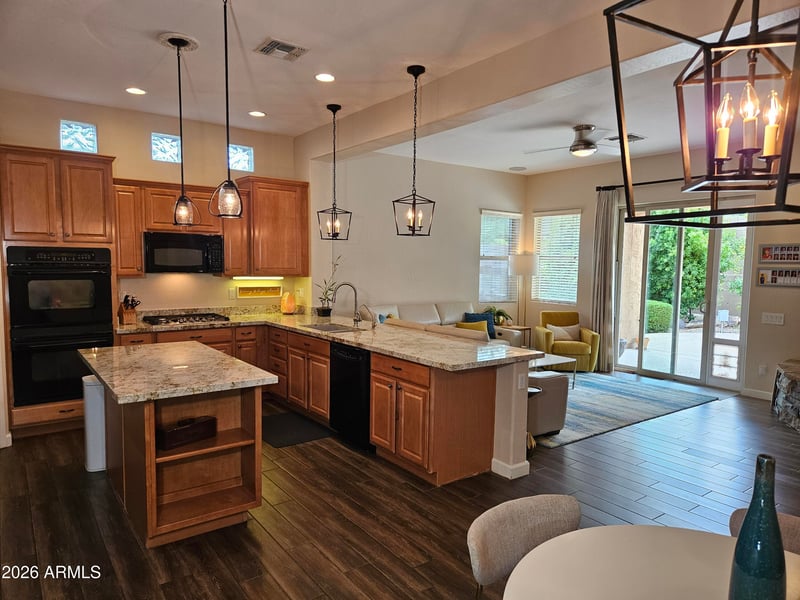 8357 Staghorn Rd, Peoria, AZ 85383