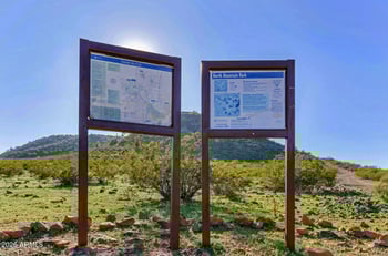 836 Moon Valley Dr, Phoenix, AZ 85023