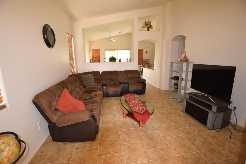 836 S Roanoke St, Gilbert, AZ 85296