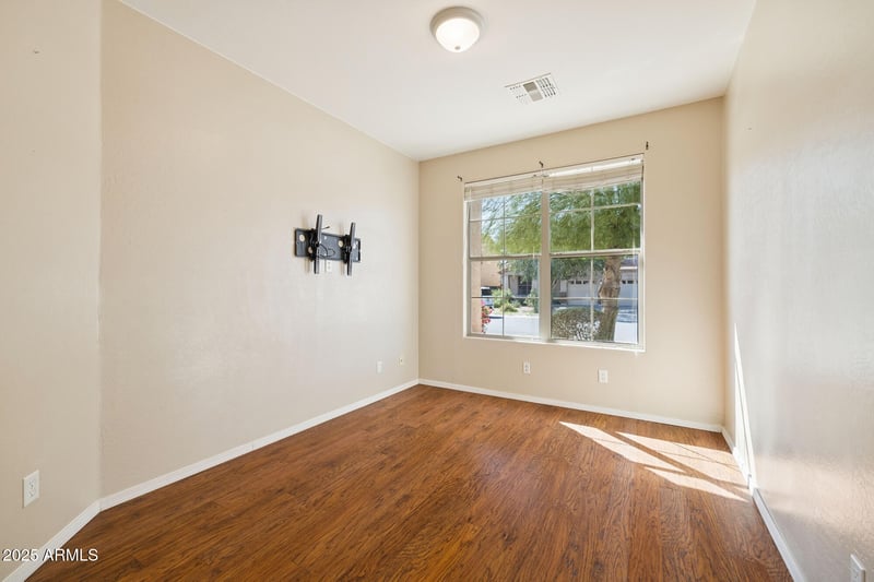8362 Purdue Ave, Peoria, AZ 85345