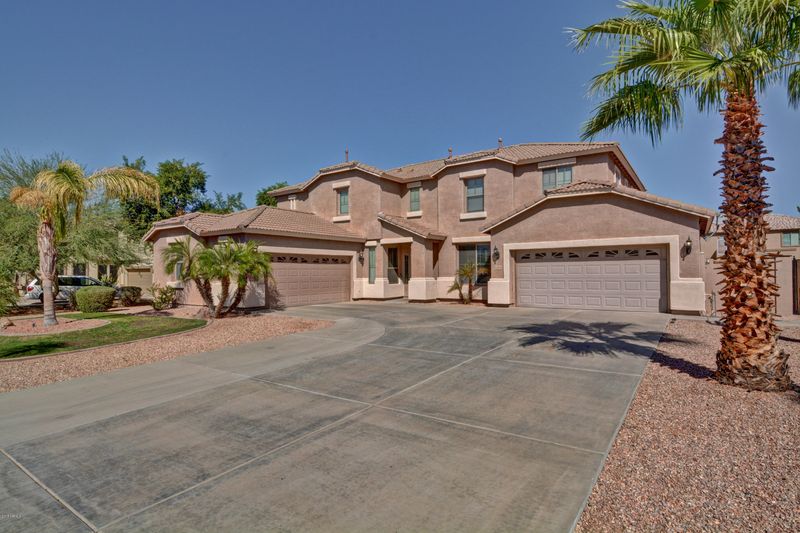 8364 W Luke Ave, Glendale, AZ 85305