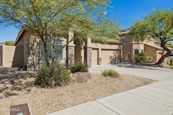 8364 W Molly Ln, Peoria, AZ 85383