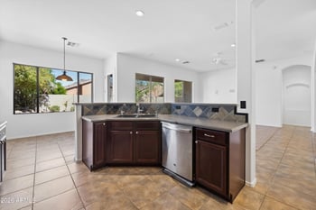 8364 W Molly Ln, Peoria, AZ 85383