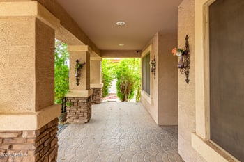 837 Dry Creek Rd, San Tan Valley, AZ 85143