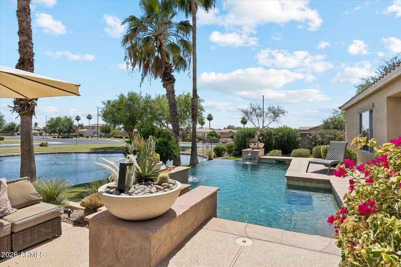 837 Torrey Pines Pl, Chandler, AZ 85249