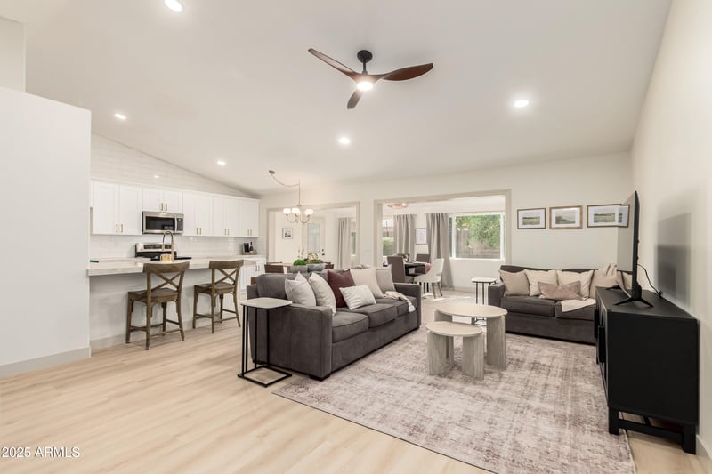 837 Granite St, Gilbert, AZ 85234