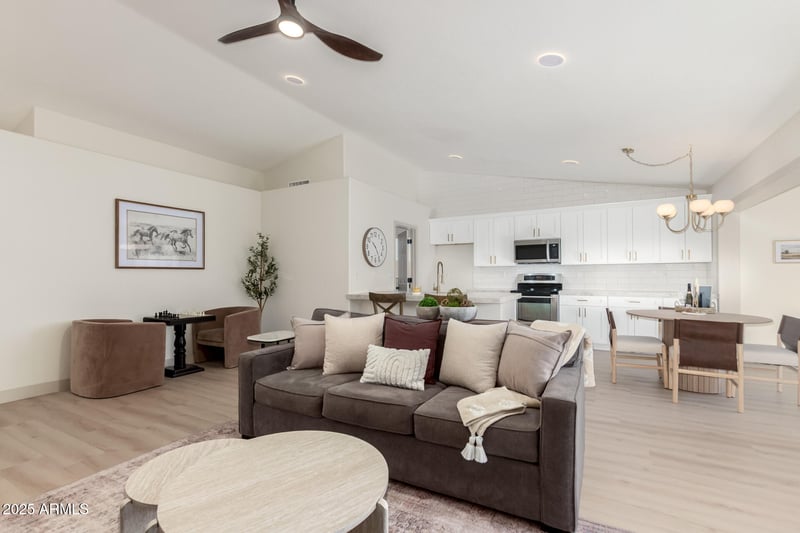 837 Granite St, Gilbert, AZ 85234