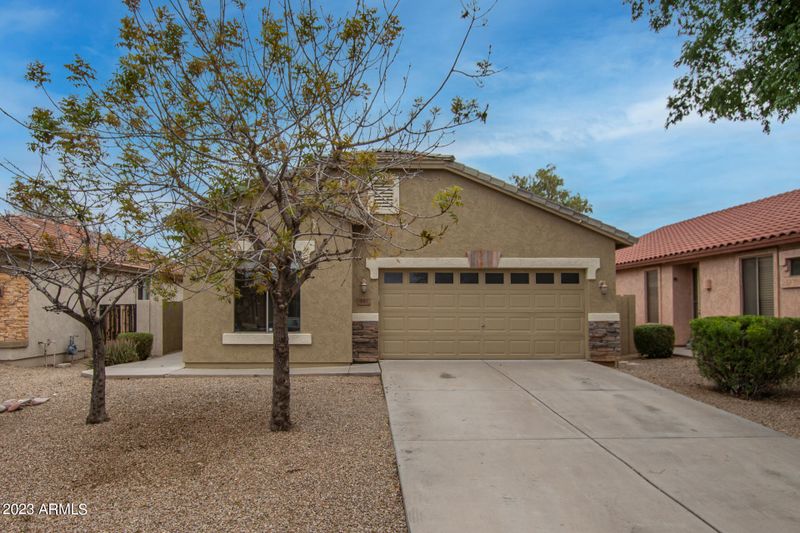 837 S Nielson Ct, Gilbert, AZ 85296