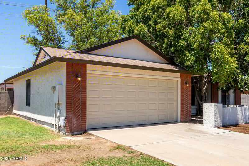 8370 90th Ln, Peoria, AZ 85345
