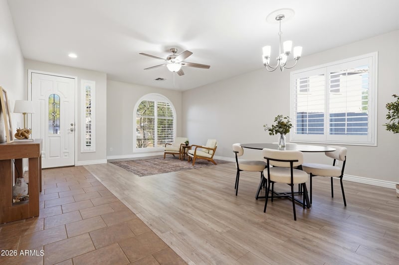 8370 Spur Dr, Peoria, AZ 85383