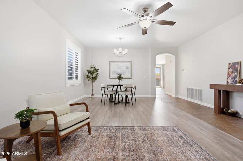 8370 Spur Dr, Peoria, AZ 85383
