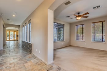 8375 W Luke Ave, Glendale, AZ 85305