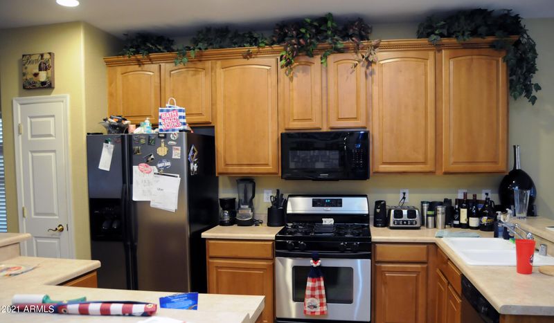 838 E Payton St, San Tan Valley, AZ 85140