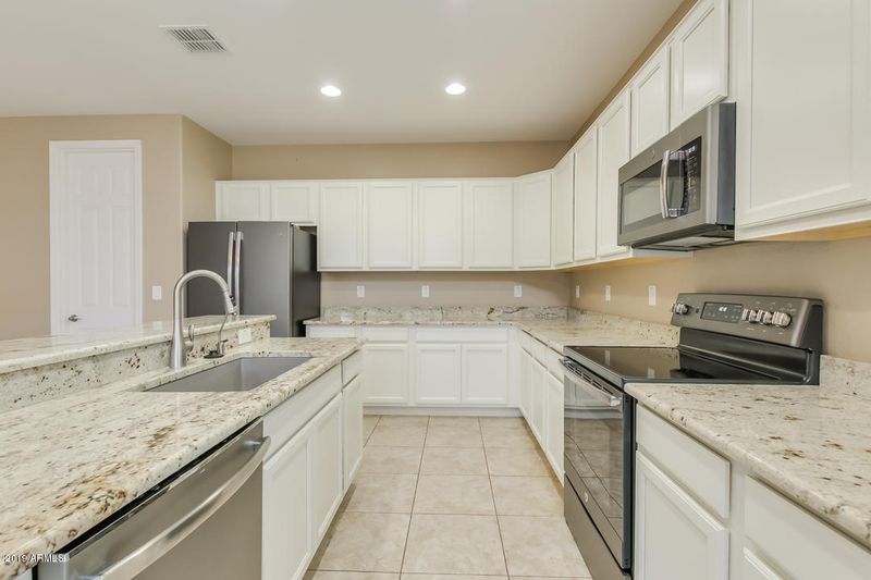 838 W Gum Tree Ave, San Tan Valley, AZ 85140