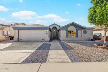 8386 N 107th Dr, Peoria, AZ 85345