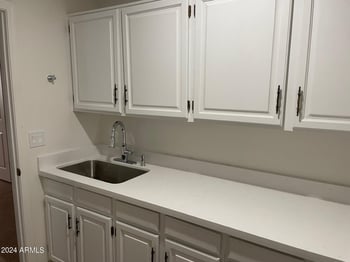 839 Meadow Ln, Phoenix, AZ 85022