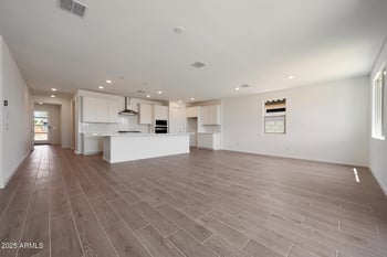 839 Riparian Dr, San Tan Valley, AZ 85140