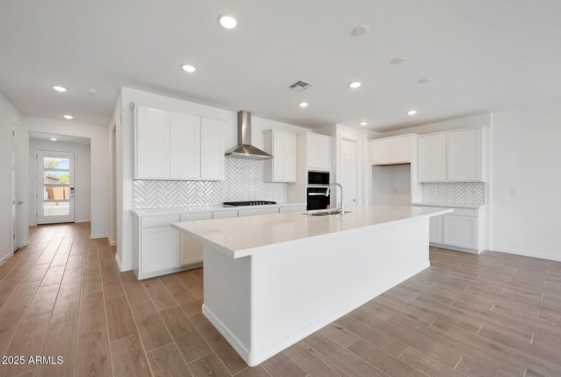 839 Riparian Dr, San Tan Valley, AZ 85140