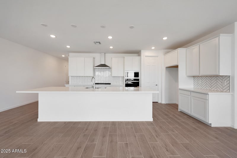 839 Riparian Dr, San Tan Valley, AZ 85140