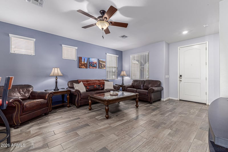 839 Hot Springs Trl, San Tan Valley, AZ 85140