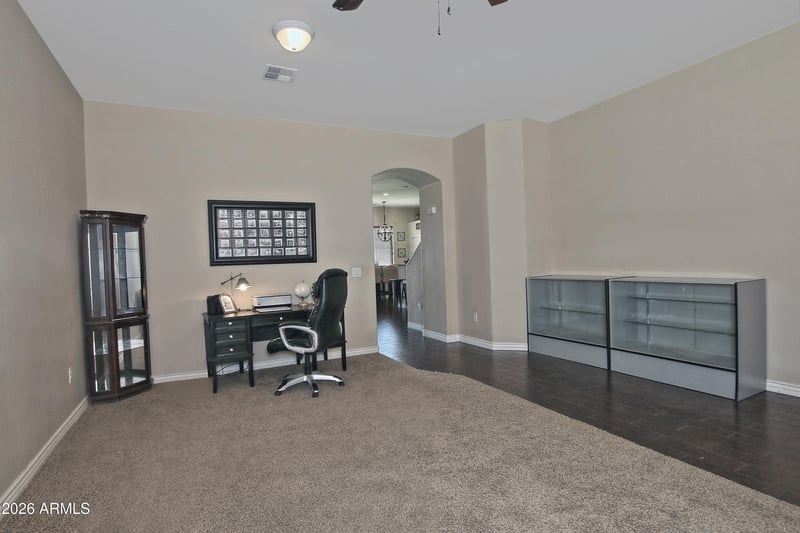 839 Saguaro Ln, San Tan Valley, AZ 85143