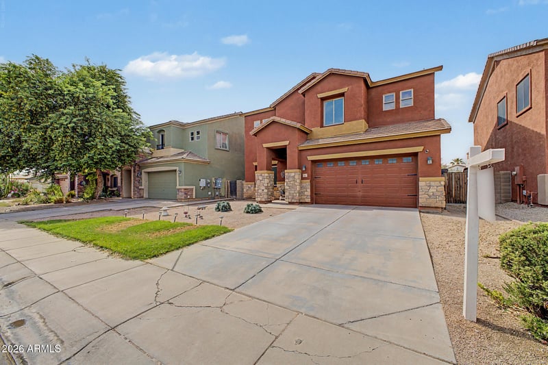 839 W Saguaro Ln, San Tan Valley, AZ 85143