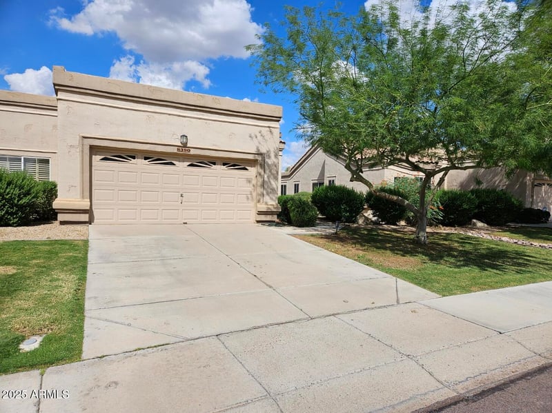 8390 Oraibi Dr, Peoria, AZ 85382