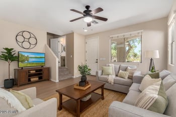 84 Palomino Dr, Gilbert, AZ 85296