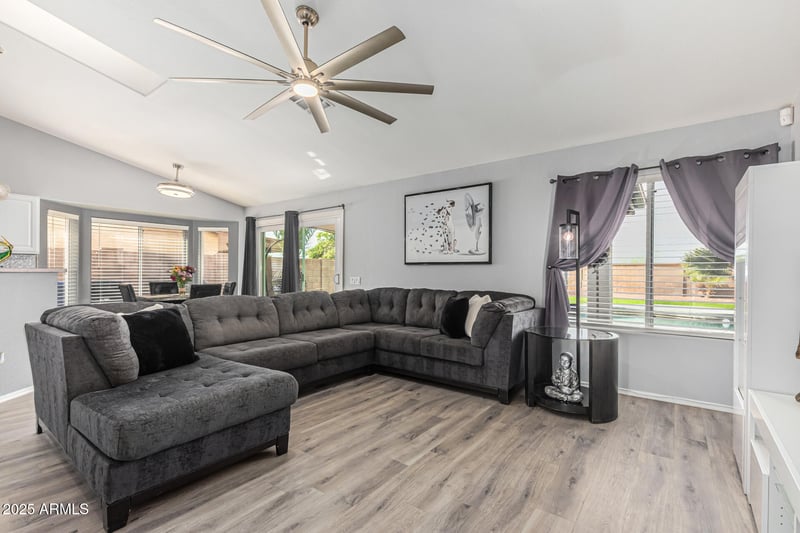 840 Pineview Dr, Chandler, AZ 85226