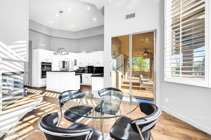 8400 Dixileta Dr #120, Scottsdale, AZ 85266