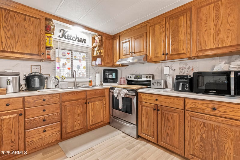 8401 67 Ave #128, Glendale, AZ 85302