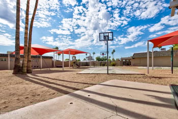 8401 67th Ave #10, Glendale, AZ 85302