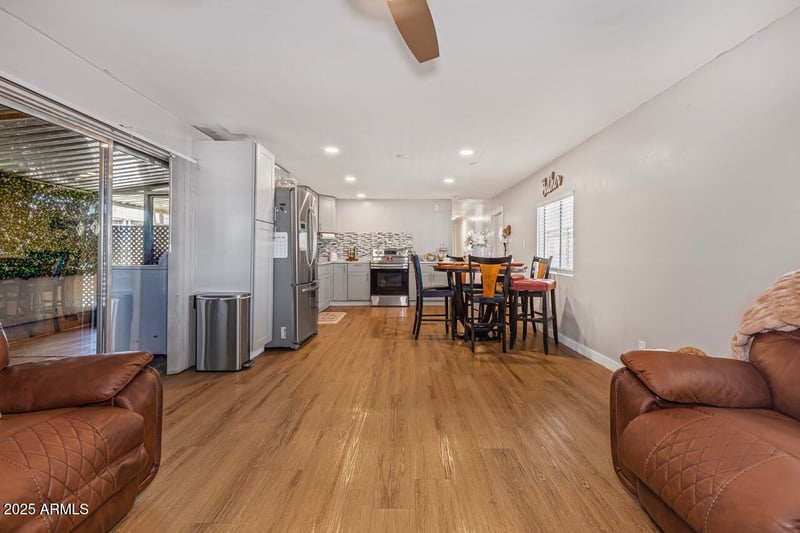 8401 67th Ave #209, Glendale, AZ 85302