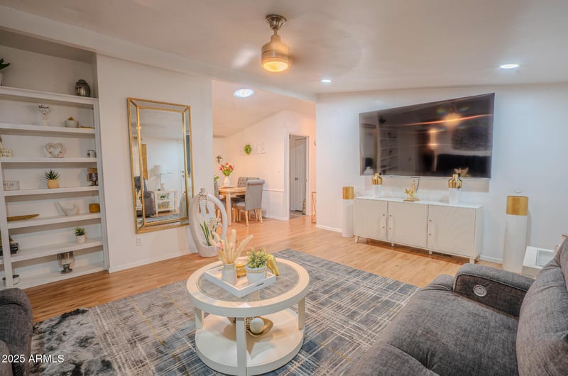 8401 67th Ave #259, Glendale, AZ 85302