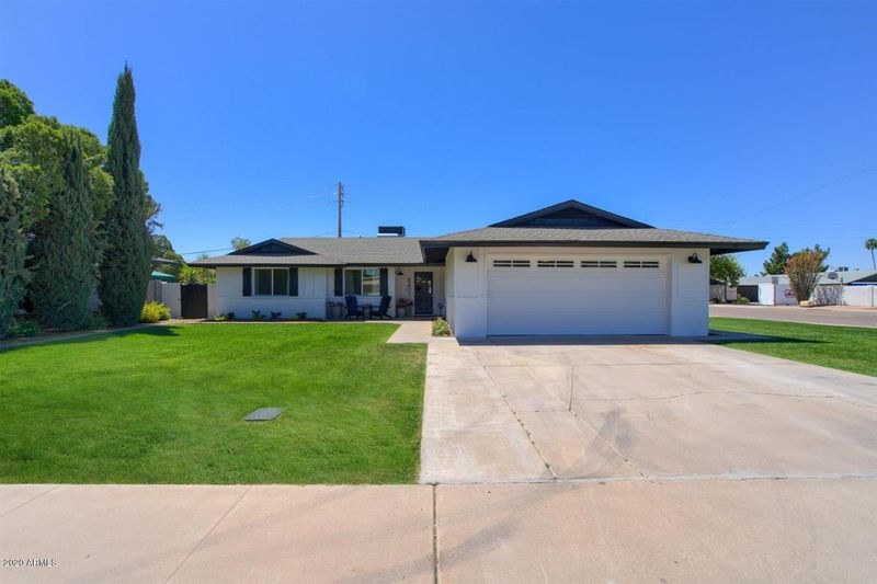 8401 E Stella Ln, Scottsdale, AZ 85250