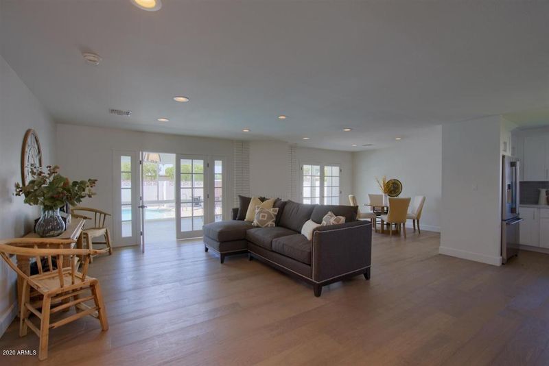 8401 E Stella Ln, Scottsdale, AZ 85250