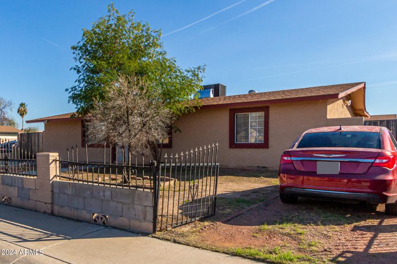 8401 W Devonshire Ave, Phoenix, AZ 85037