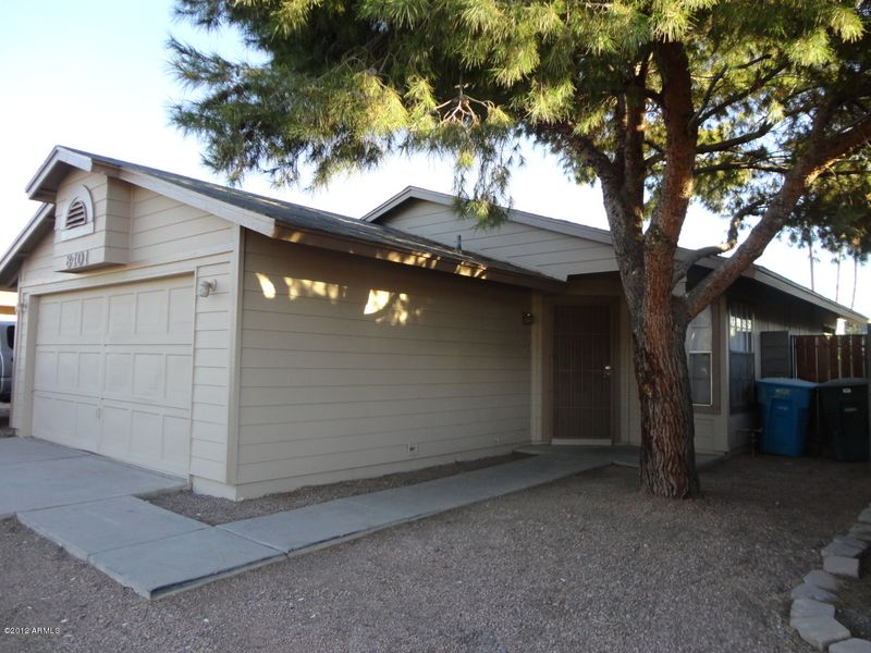 8401 W Sells Dr, Phoenix, AZ 85037