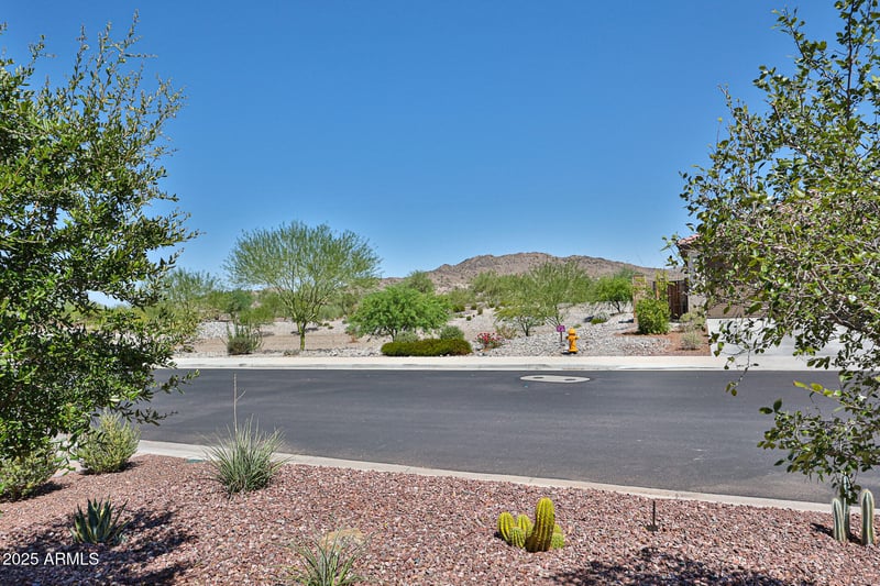 8402 164th Dr, Goodyear, AZ 85338
