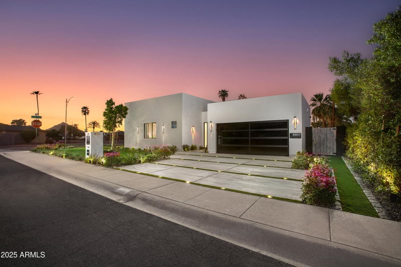 8402 Heatherbrae Dr, Scottsdale, AZ 85251