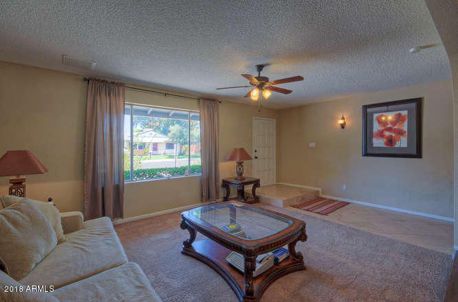 8402 N 56th Ave, Glendale, AZ 85302