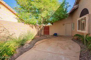 8402 Rosemonte Dr, Peoria, AZ 85382
